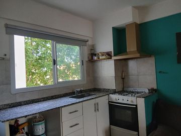 Venta  de monoambiente divisible en Caseros Norte