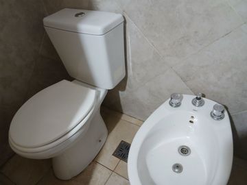 Venta  de monoambiente divisible en Caseros Norte