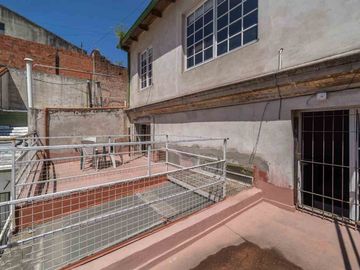 PINTORESCO PH CON TERRAZA Y MONOAMBIENTE