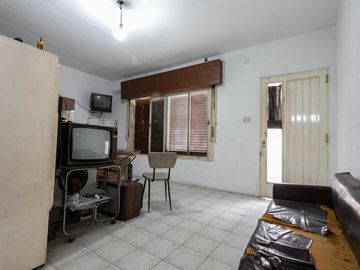 Casa en lote de 8.66 x 13