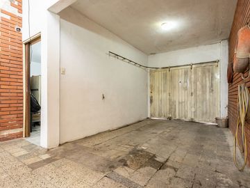 Casa en lote de 8.66 x 13