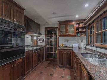 Chalet: Lote propio en 2 plantas, mataderos