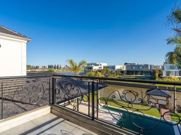 ALQUILER IMPONENTE CASA AMOBLADA EL YACHT NORDELTA
