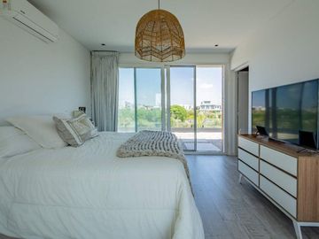 CASA A LA LAGUNA EN COSTAS - PUERTOS DEL LAGO