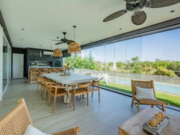 CASA A LA LAGUNA EN COSTAS - PUERTOS DEL LAGO