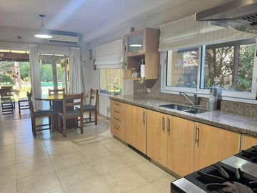 Venta Casa Apta Crédito Santa Catalina 4 Dorm.