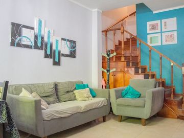 VENTA DUPLEX 3 AMB. y PLAYROOM. HERMOSO!! CASTELAR