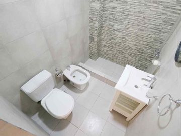 Venta Monoambiente divisible con patio, a estrenar