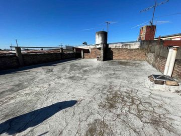 Venta PH dos plantas jardín y terraza Loma Hermosa