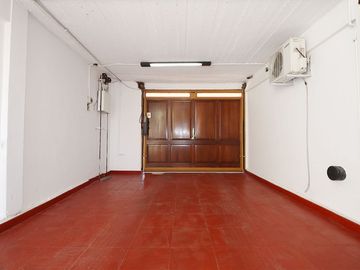 ESPECTACULAR CASA CON QUINCHO Y PILETA EN MORENO