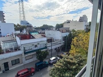VENTA DEPTO 2 AMB VILLA GRAL MITRE FRENTE BALCÓN