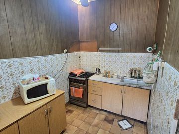 VENTA CASA 5 AMBIENTES PATIO TERRAZA LINIERS