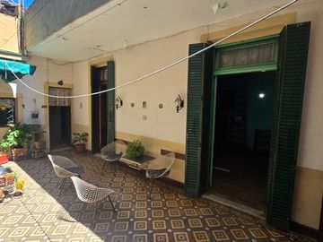 VENTA CASA 5 AMBIENTES PATIO TERRAZA LINIERS