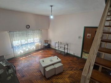 VENTA CASA 5 AMBIENTES PATIO TERRAZA LINIERS