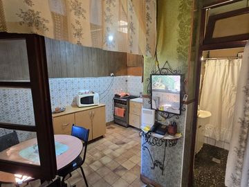 VENTA CASA 5 AMBIENTES PATIO TERRAZA LINIERS