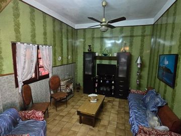 VENTA CASA 5 AMBIENTES PATIO TERRAZA LINIERS