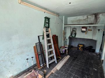 VENTA CASA 5 AMBIENTES PATIO TERRAZA LINIERS