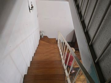 VENTA CASA 5 AMBIENTES PATIO TERRAZA LINIERS