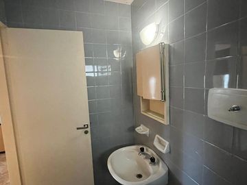 VENTA DE DEPTO 2 AMB C/PATIO ALMAGRO APTO CREDITO