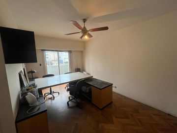 VENTA DE DEPTO 2 AMB C/PATIO ALMAGRO APTO CREDITO