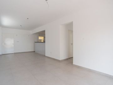 VENTA DTO 4AMB PATIO-BALCON-JACUZZI. COCHERA