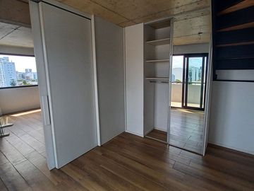 VENTA DÚPLEX 3 AMB. CHACARITA BALCÓN TERRAZA FTE.