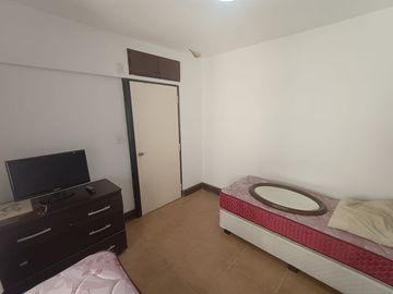 VENTA DEPTO 2 AMB CON BALCON RETIRO