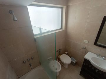 VENTA DEPTO 2 AMB CON BALCON RETIRO