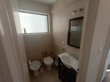 VENTA DEPTO 2 AMB CON BALCON RETIRO