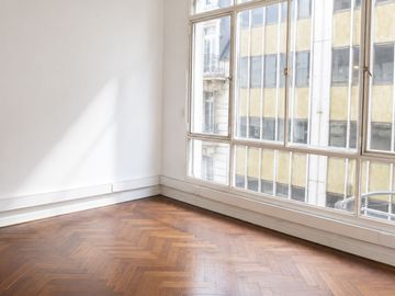 VENTA IMPONENTE PLANTA OFICINA SAN NICOLAS