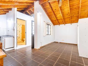 VENTA PH TIPO CASA 5 AMB. COCHERA.PARQUE SAAVEDRA