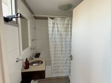 Venta 1 Ambiente, en Av Luis Maria Campos, Pileta,