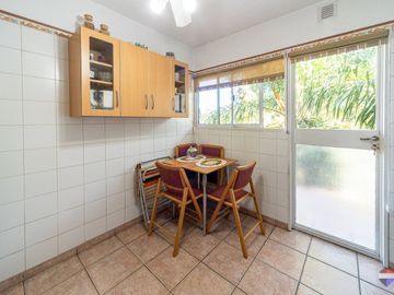 VENTA - 3 AMBIENTES C/COCHERA - TALAR DE MARTINEZ