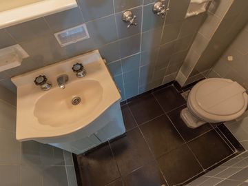 VENTA 4 AMBIENTES + 2 BAÑOS + 2 BALCONES - ALMAGRO