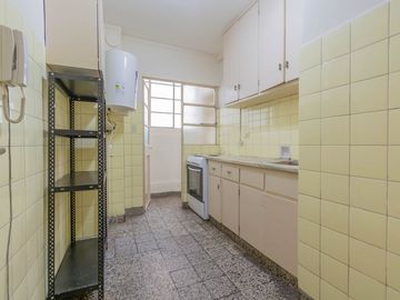 VENTA 4 AMBIENTES + 2 BAÑOS + 2 BALCONES - ALMAGRO
