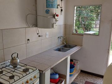 VENTA - CASA 6 AMB + LOCAL. APTA CREDITO. MORENO