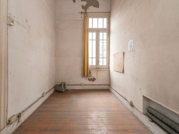 Edificio ex Hotel Històrico PB y 3 Pisos c/Tza