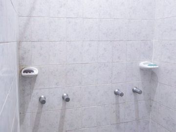 Edificio ex Hotel Històrico PB y 3 Pisos c/Tza