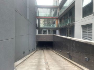 VENTA COCHERA CON RENTA EDIFICIO LUMIERE PREMIUM