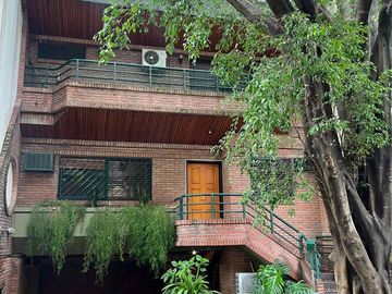 VENTA CASA LOTE 8X35 A REFACCIONAR/PILETA SAAVEDRA