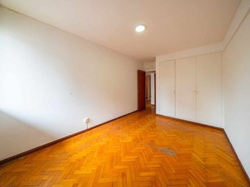 DEPARTAMENTO EN VENTA CENTRO TRES DORMITORIOS