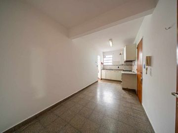 DEPARTAMENTO EN VENTA CENTRO TRES DORMITORIOS
