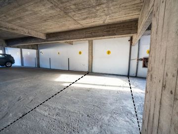 COCHERA EN VENTA CENTRO QUINTO PISO