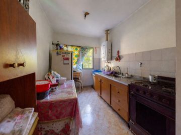 PH EN VENTA PLANTA ALTA UN DORMITORIO CON BALCON