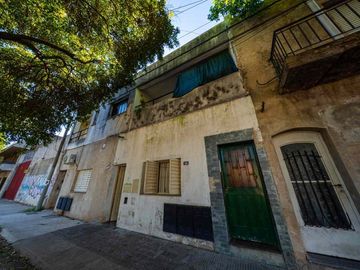 PH EN VENTA PLANTA ALTA UN DORMITORIO CON BALCON