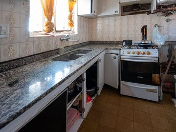VENTA DE 2 CASAS MAS LOCAL EN ALVAREZ APTO CREDITO