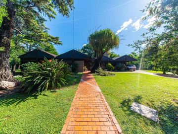 Casa remodelada en Venta Fisherton 4 dormitorios