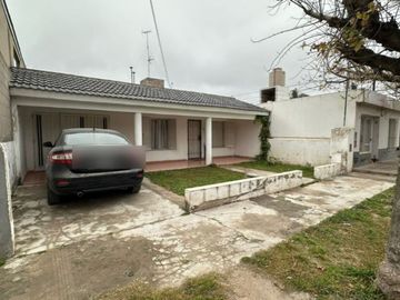 VENTA CASA PILAR 2 DORMITORIOS MTS YPF