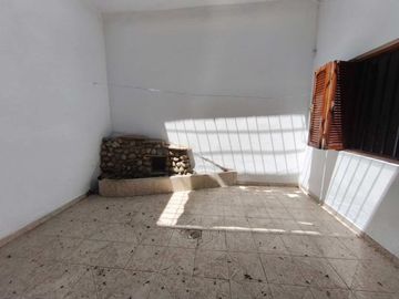 VENTA CASA VILLA CABRERA DOS DORMITORIOS ESCRITURA