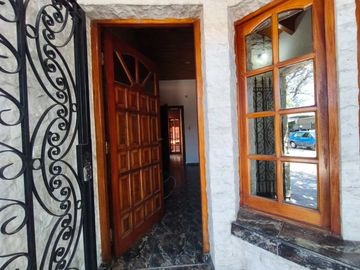 VENTA CASA VILLA CABRERA DOS DORMITORIOS ESCRITURA